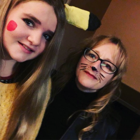 Meet your Posher, Dawne - Picture 1 of 1